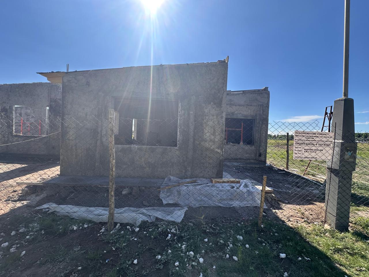 Montalchino &mdash; Estructura en construcción