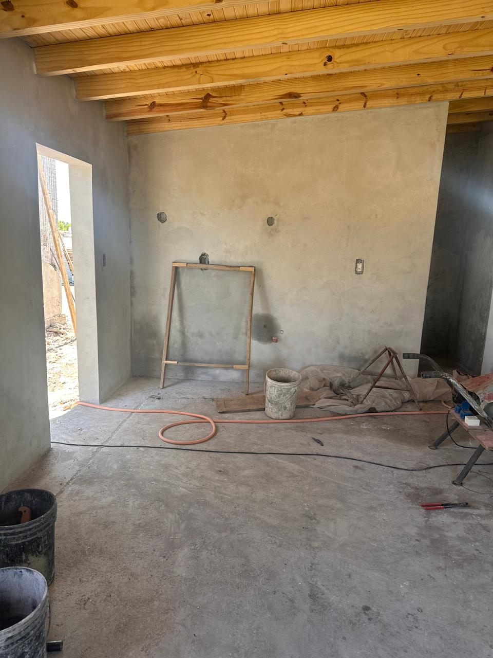 Montalchino &mdash; Interior en construcción